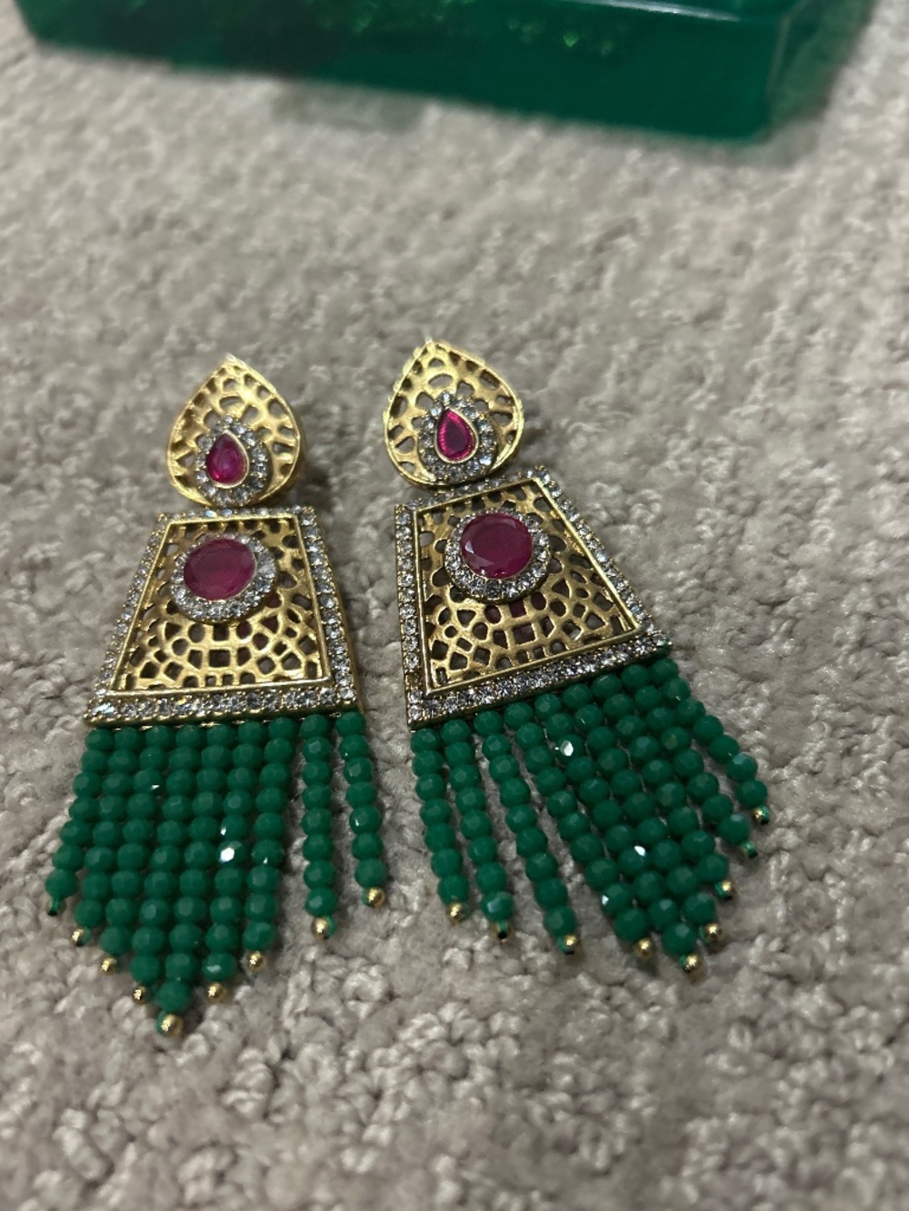 Extremely beautiful Indian Pakistani jewelry earrings